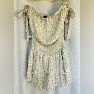 Forever 21 strapless ruffle floral mini dress size Medium